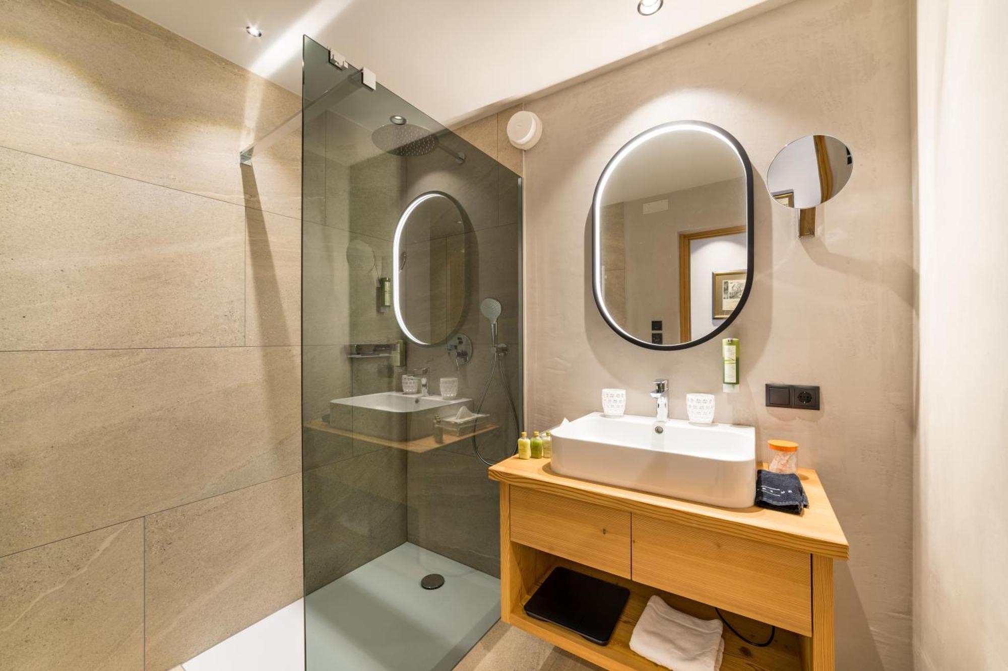 Mirabell Dolomites Hotel - Luxury Ayurveda & Spa Olang 외부 사진