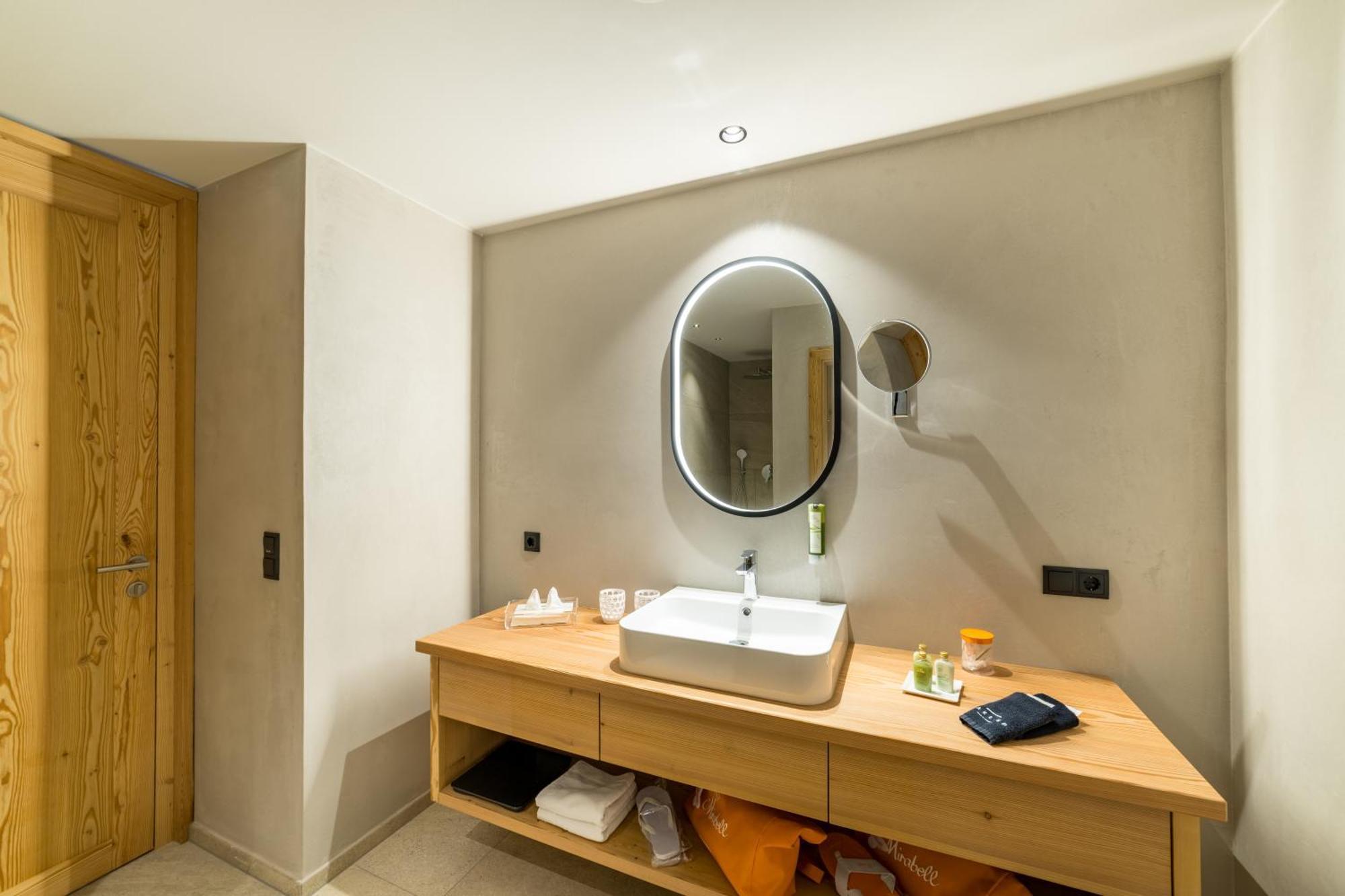 Mirabell Dolomites Hotel - Luxury Ayurveda & Spa Olang 외부 사진