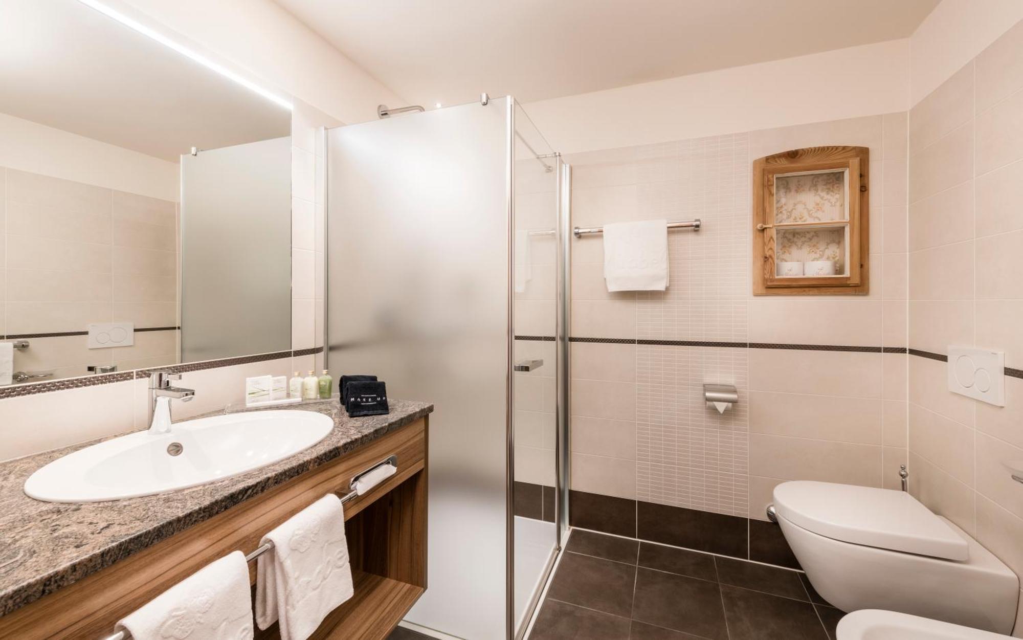 Mirabell Dolomites Hotel - Luxury Ayurveda & Spa Olang 외부 사진