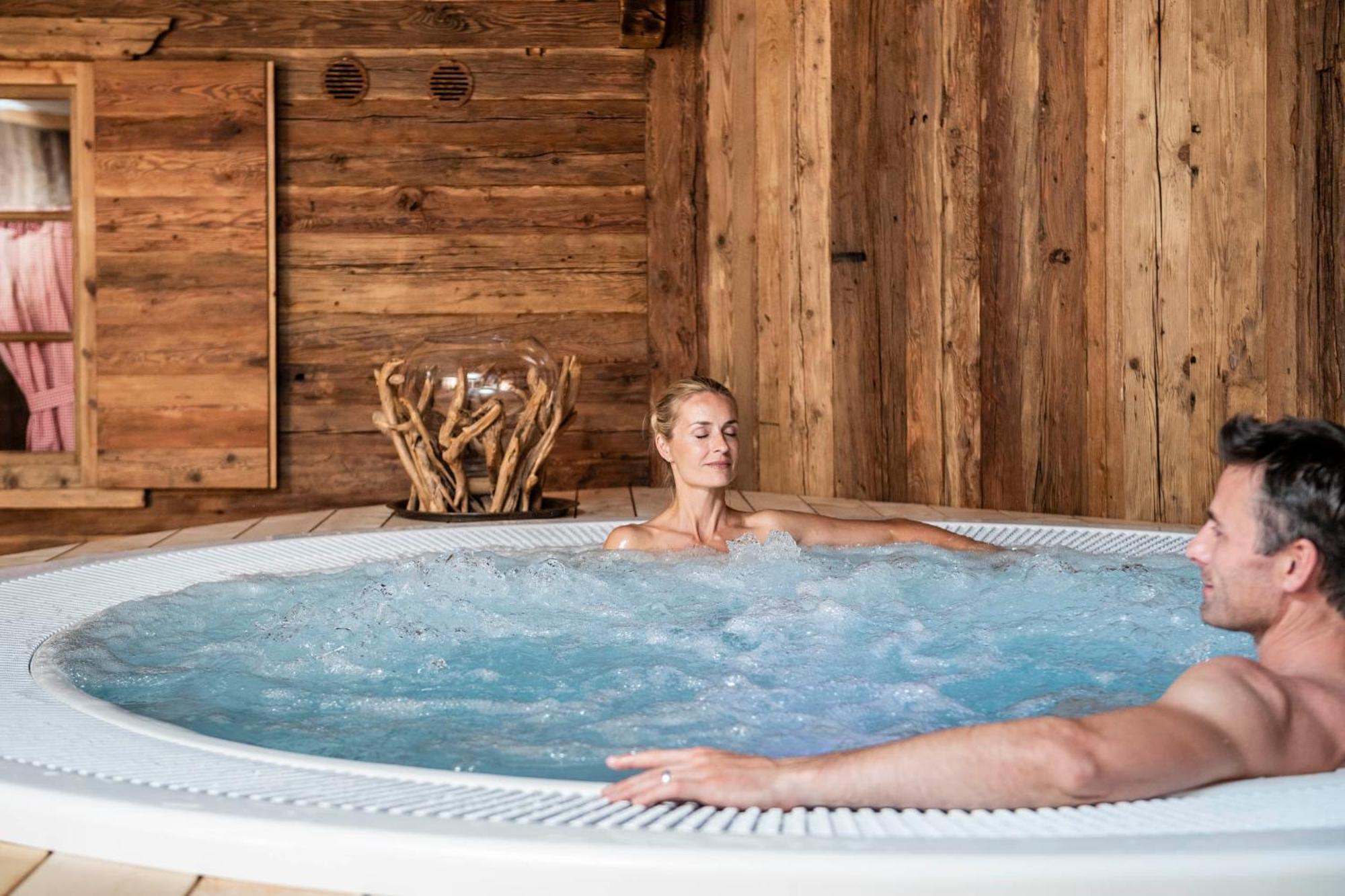 Mirabell Dolomites Hotel - Luxury Ayurveda & Spa Olang 외부 사진