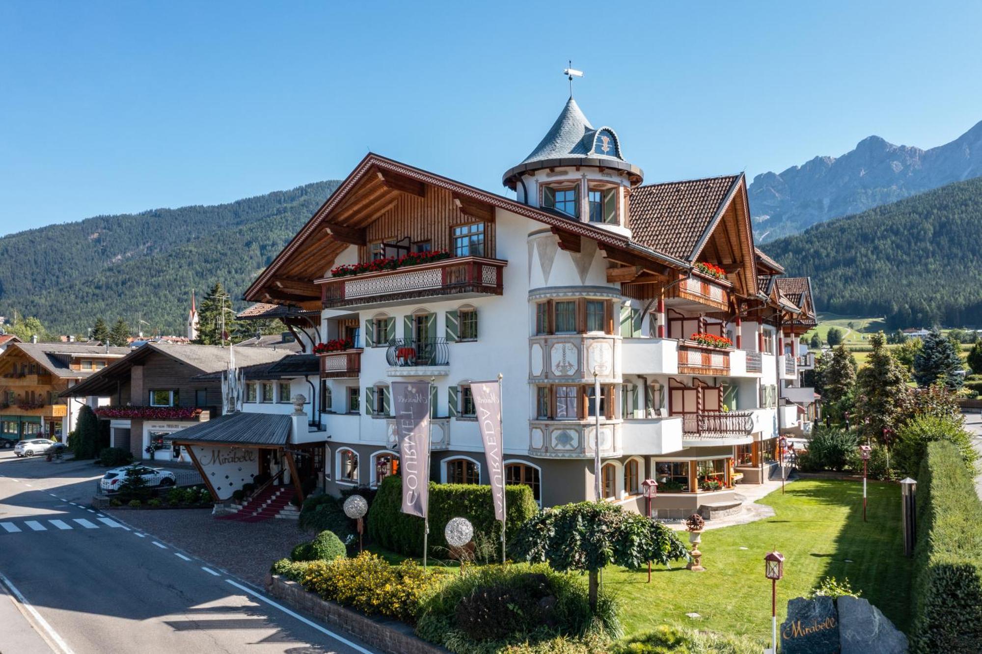 Mirabell Dolomites Hotel - Luxury Ayurveda & Spa Olang 외부 사진